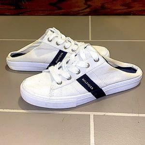 White & Navy Tommy Hilfiger slide shoes